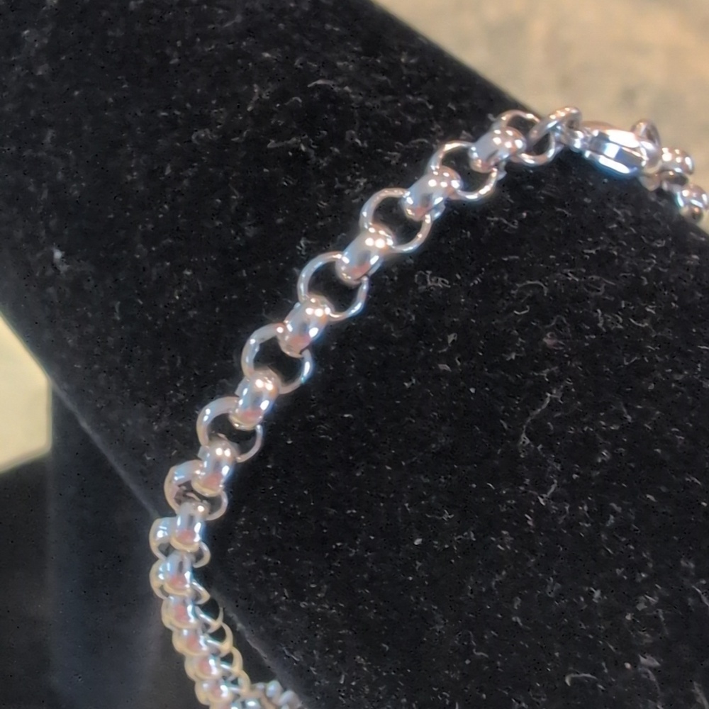 Pave CZ Silver Heart Charm Bracelet - Picture 4 of 8